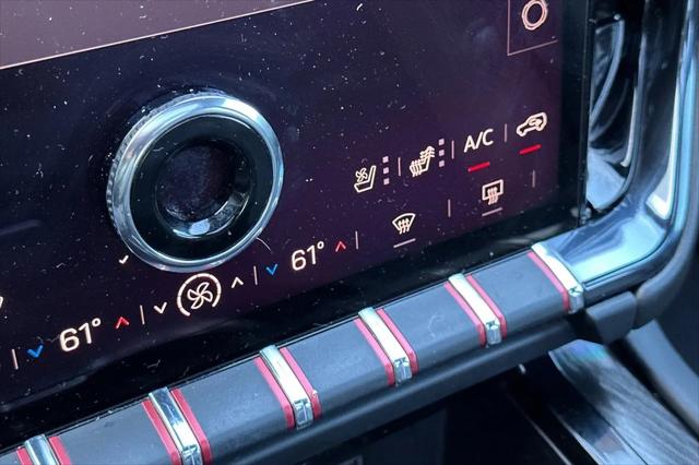2025 GMC Yukon 4WD AT4