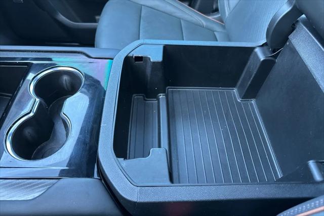 2025 GMC Yukon 4WD AT4