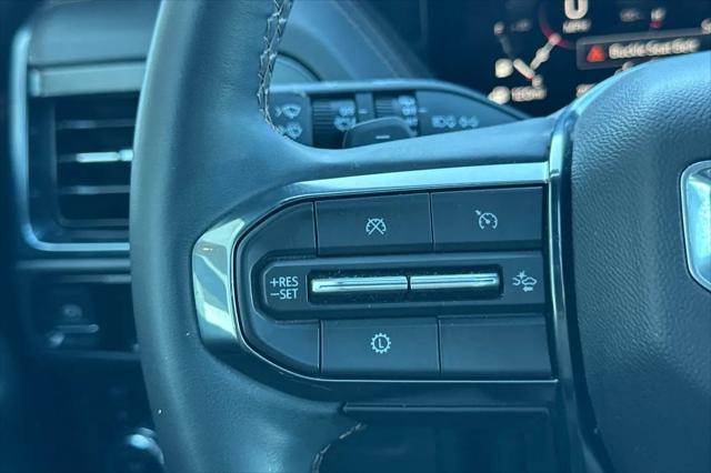 2025 GMC Yukon 4WD AT4
