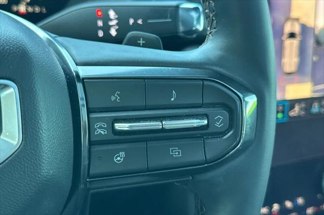 2025 GMC Yukon 4WD AT4