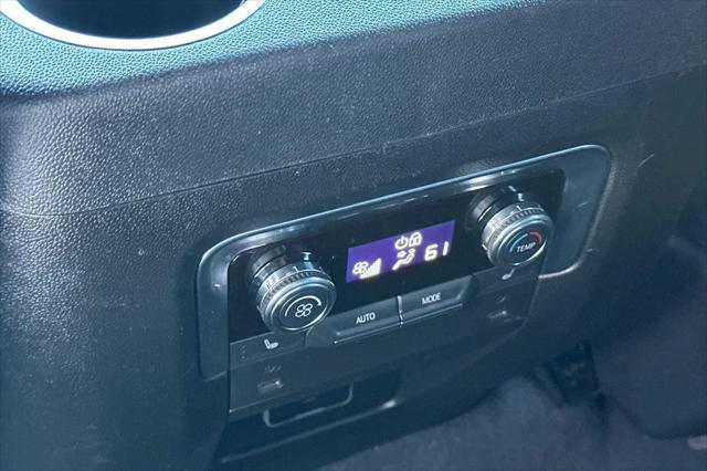 2025 GMC Yukon 4WD AT4