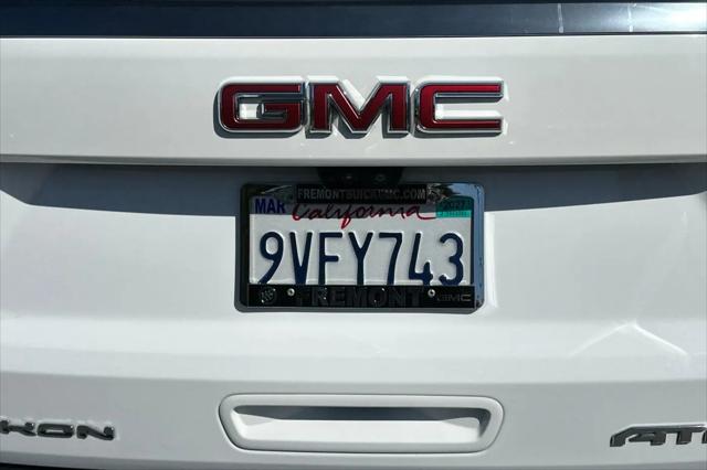 2025 GMC Yukon 4WD AT4