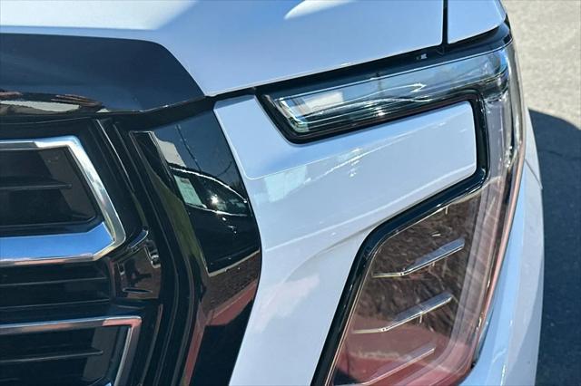2025 GMC Yukon 4WD AT4