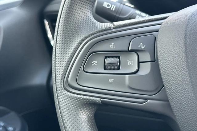 2026 Buick NV Preferred FWD