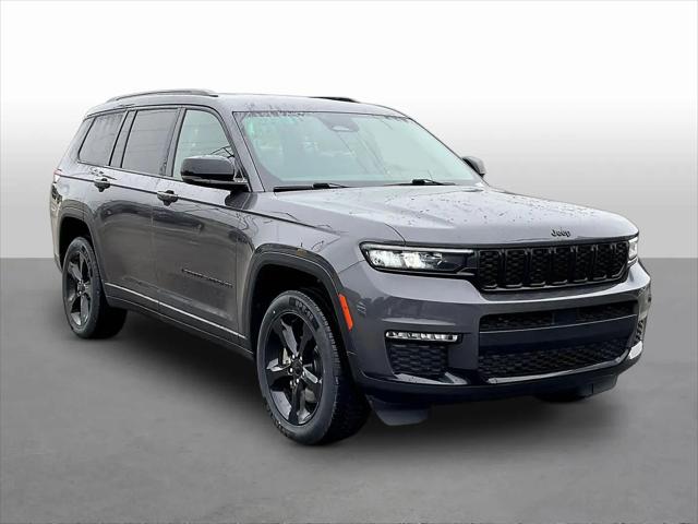 2023 Jeep Grand Cherokee L Limited 4x4 for sale in Milwaukee, WI