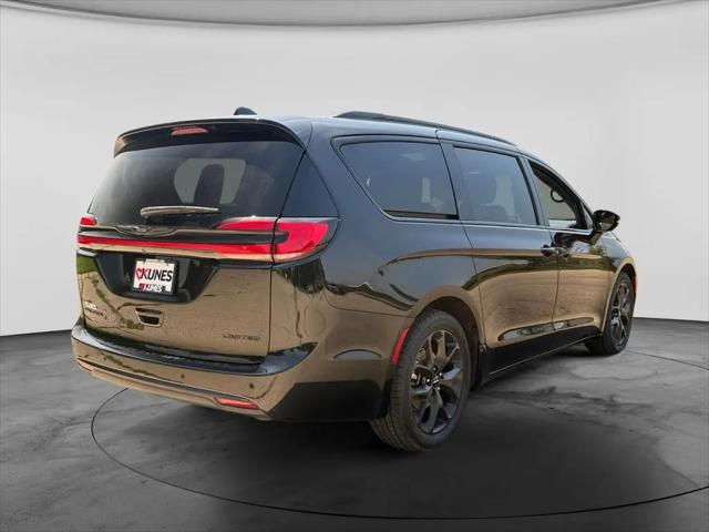 2025 Chrysler Pacifica Limited