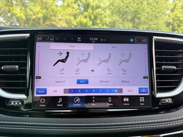 2025 Chrysler Pacifica Limited