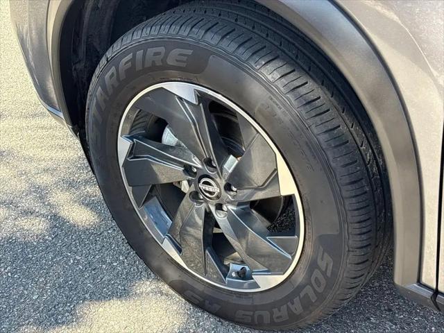 2025 Nissan Rogue SV FWD