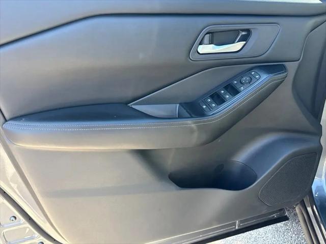 2025 Nissan Rogue SV FWD