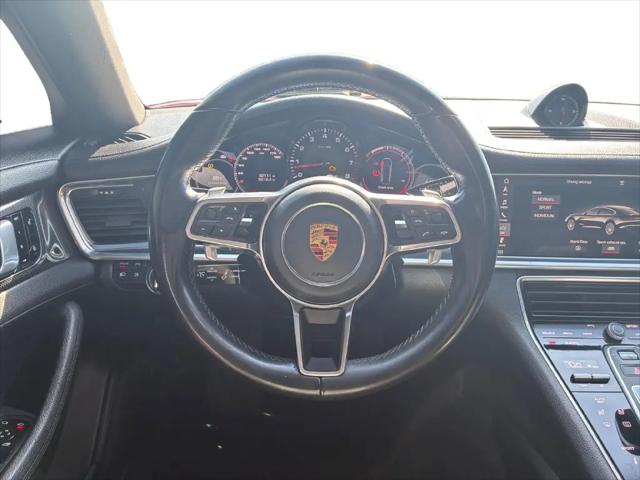 2018 Porsche Panamera 4