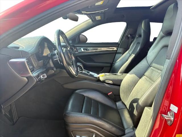 2018 Porsche Panamera 4