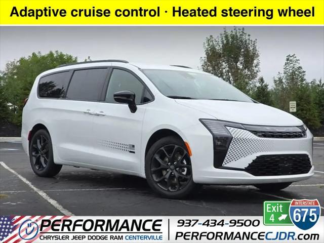 2027 Chrysler Pacifica Select for sale in Centerville, OH