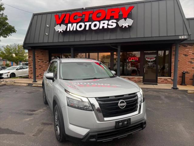 2024 Nissan Pathfinder SV FWD for sale in Chesterfield, MI