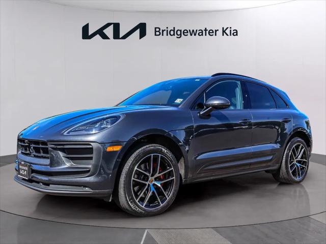 2023 Porsche Macan Macan