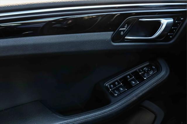 2023 Porsche Macan Macan