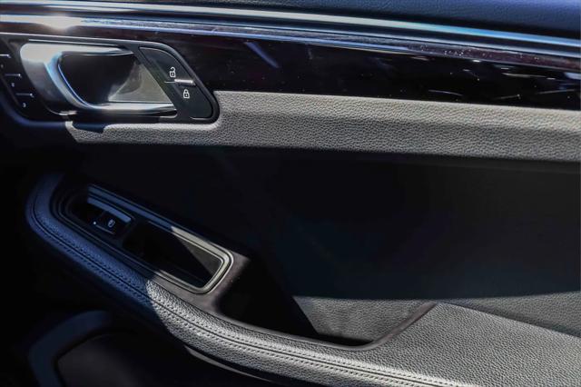 2023 Porsche Macan Macan