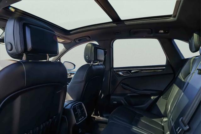 2023 Porsche Macan Macan