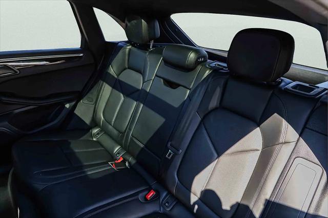 2023 Porsche Macan Macan