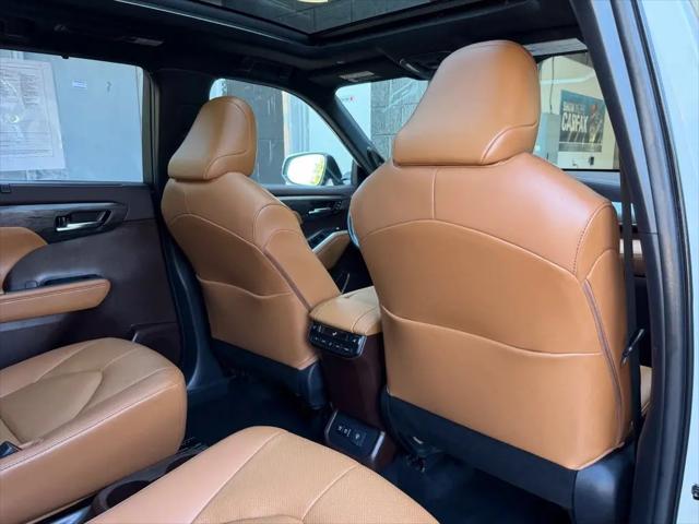 2020 Toyota Highlander Platinum
