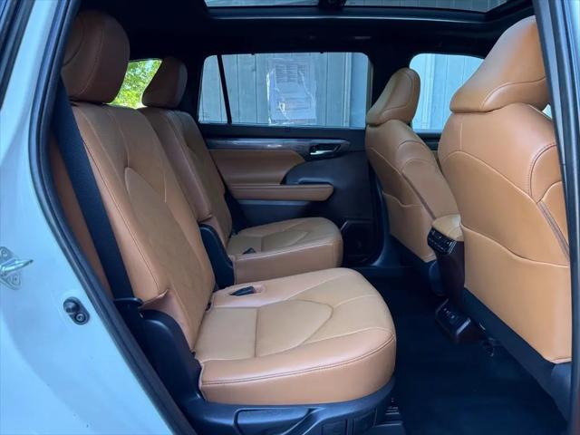 2020 Toyota Highlander Platinum