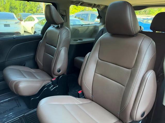 2018 Toyota Sienna Limited Premium 7 Passenger