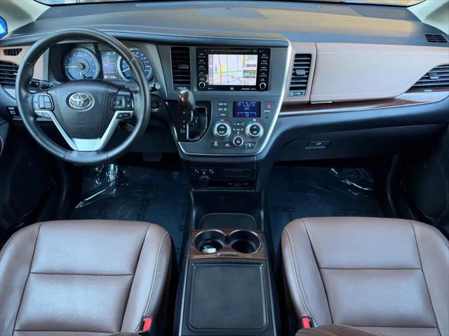 2018 Toyota Sienna Limited Premium 7 Passenger