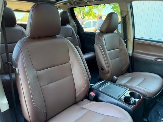 2018 Toyota Sienna Limited Premium 7 Passenger