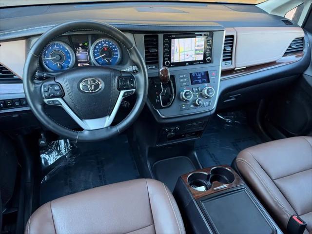 2018 Toyota Sienna Limited Premium 7 Passenger