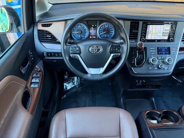 2018 Toyota Sienna Limited Premium 7 Passenger