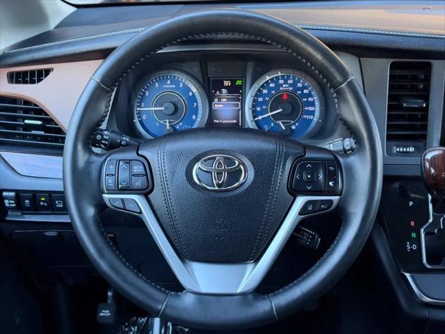 2018 Toyota Sienna Limited Premium 7 Passenger