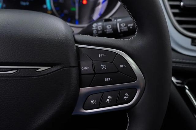 2027 Chrysler Pacifica Limited