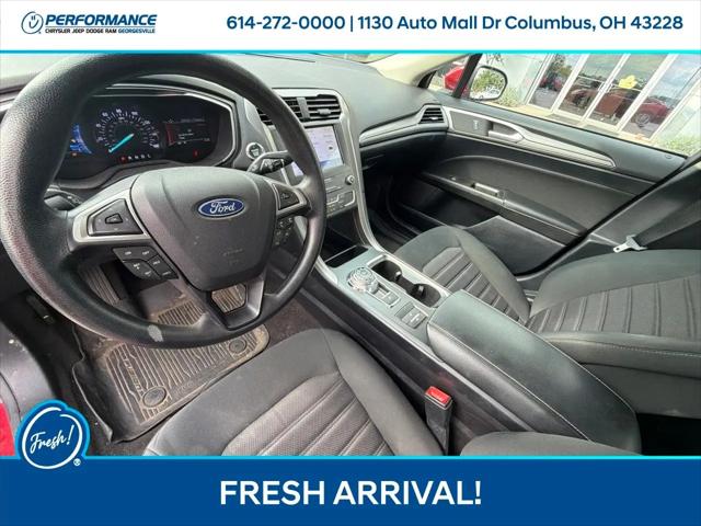 2020 Ford Fusion SE