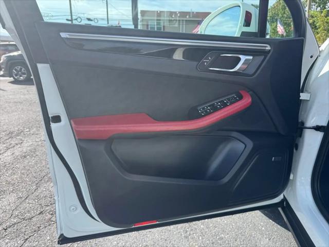 2018 Porsche Macan Sport Edition