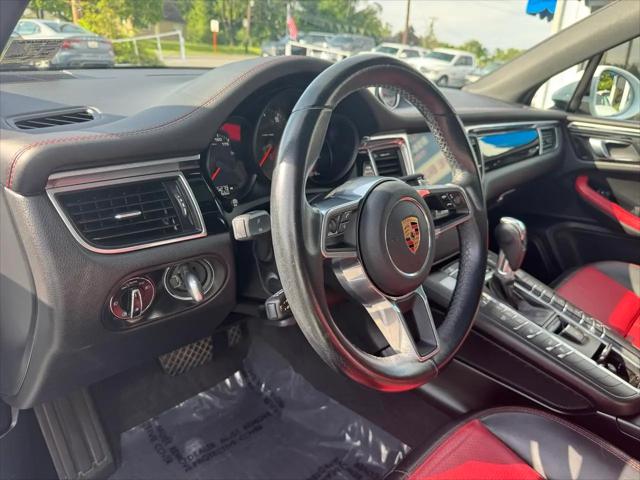 2018 Porsche Macan Sport Edition