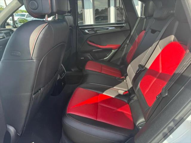 2018 Porsche Macan Sport Edition