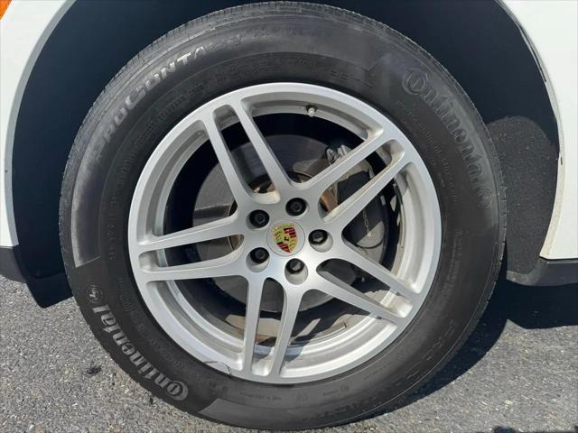 2018 Porsche Macan Sport Edition