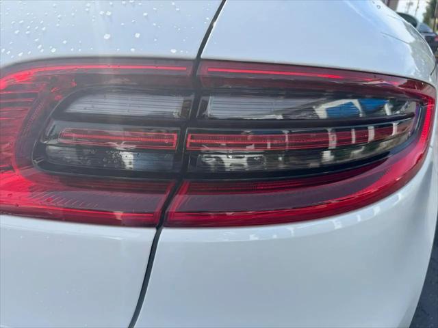 2018 Porsche Macan Sport Edition