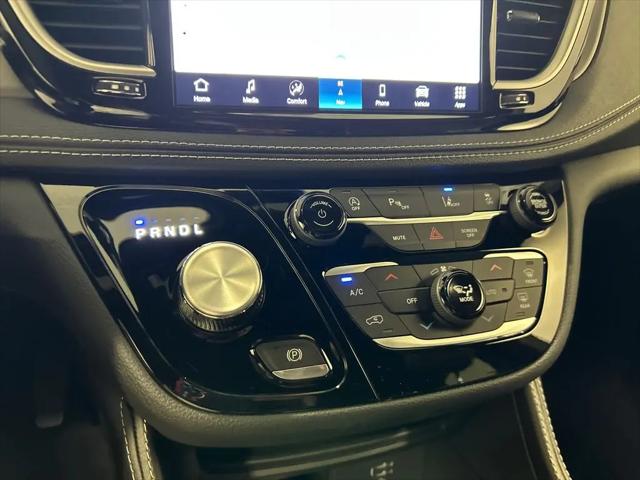 2027 Chrysler Pacifica Limited