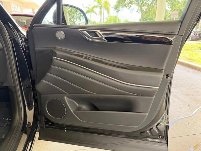 2025 Genesis GV80 2.5T Standard AWD