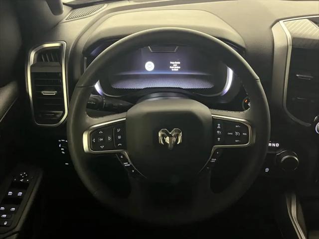 2025 Ram 1500 Big Horn Crew Cab 4x2 64 Box