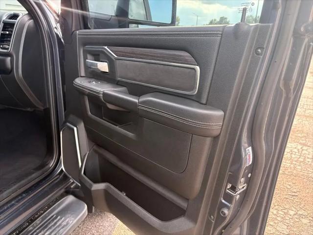 2025 Ram 2500 Laramie Mega Cab 4x4 64 Box