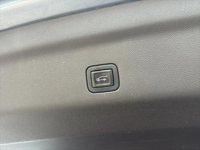 2021 GMC Yukon 4WD Denali