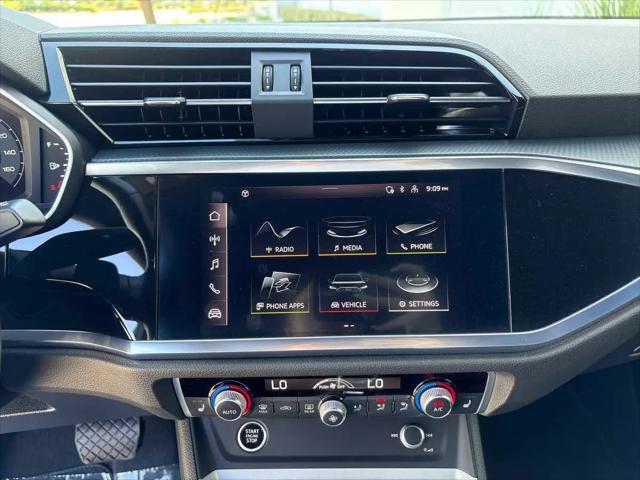2022 Audi Q3 Premium Plus 45 TFSI S line quattro Tiptronic
