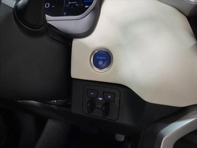 2023 Toyota Sequoia SR5