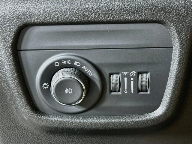 2023 Jeep Grand Cherokee Limited 4x2