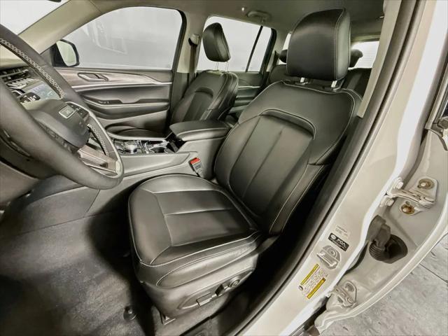 2023 Jeep Grand Cherokee Limited 4x2
