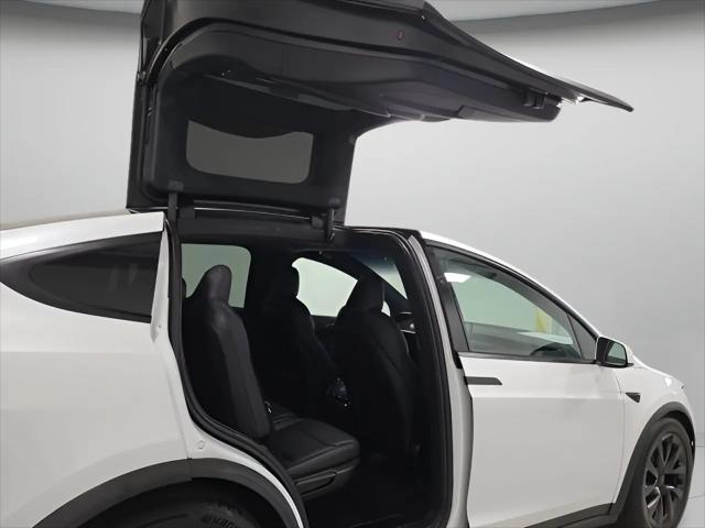 2023 Tesla Model X Standard Range