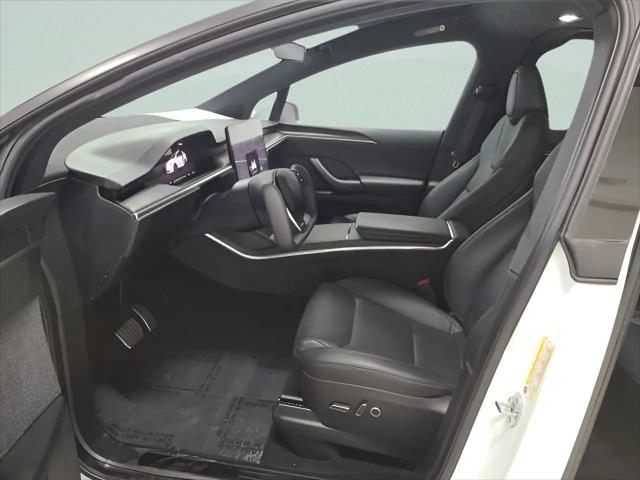 2023 Tesla Model X Standard Range