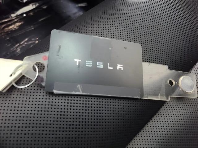 2023 Tesla Model X Standard Range