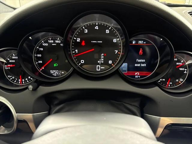 2014 Porsche Cayenne Platinum Edition